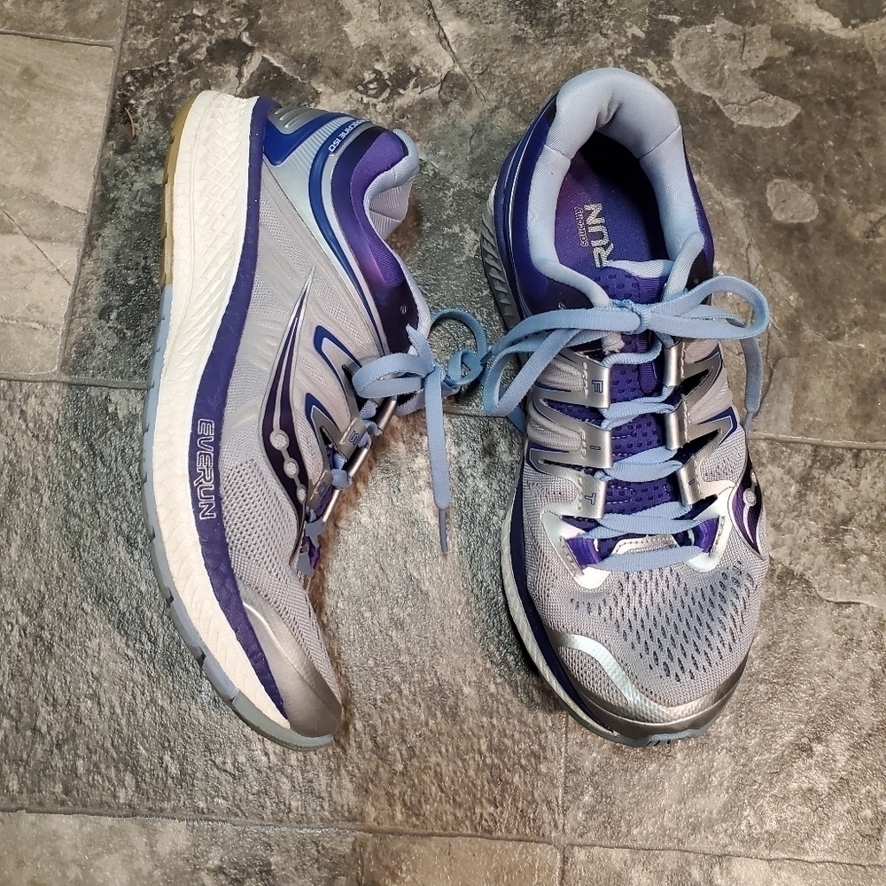 Saucony Hurricane ISO 4 Running Sneakers Blue Purple Silver Woman's 7.5